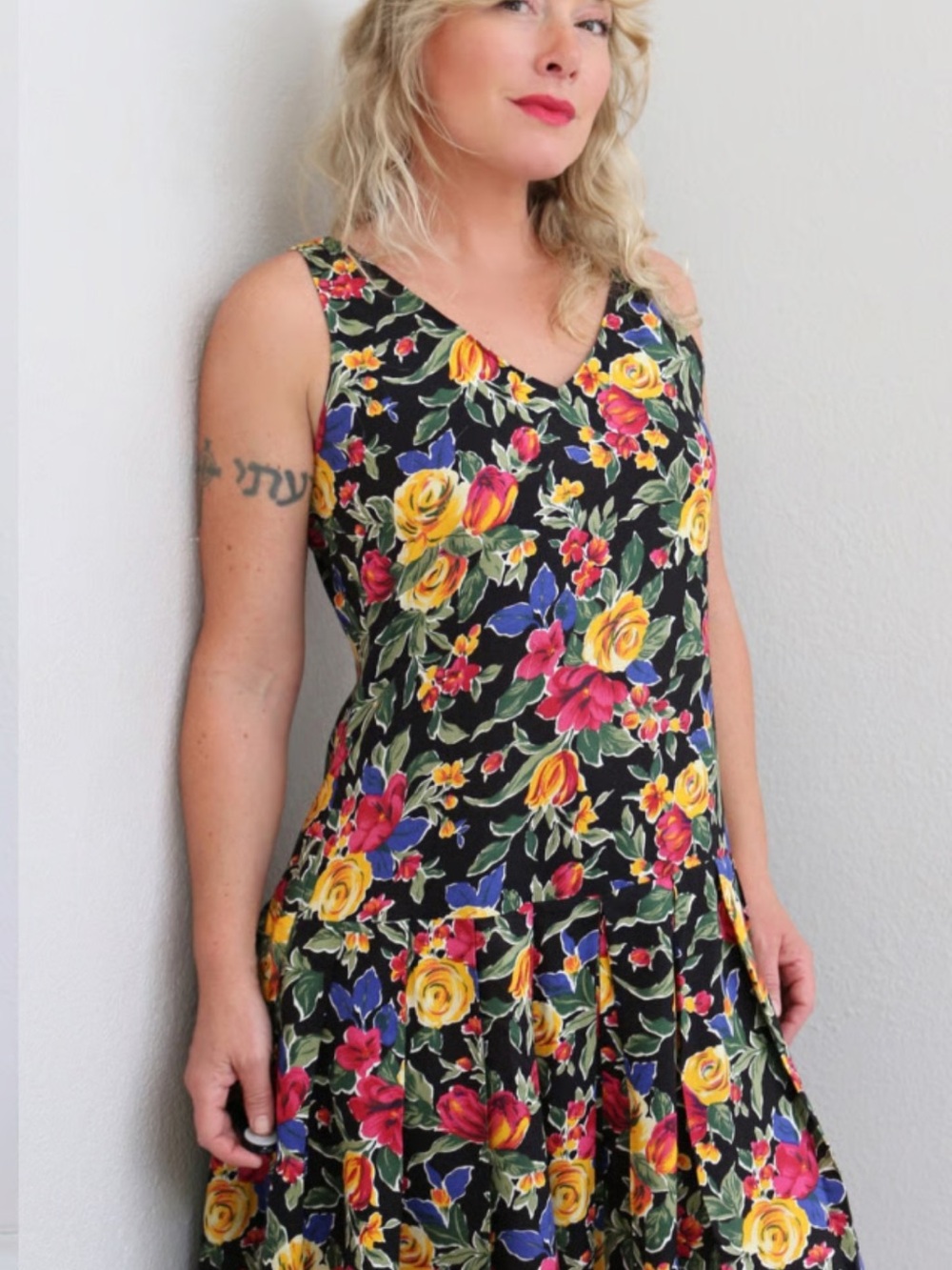 Black Floral V-Neck Sleeveless Fit & Flare Dress
